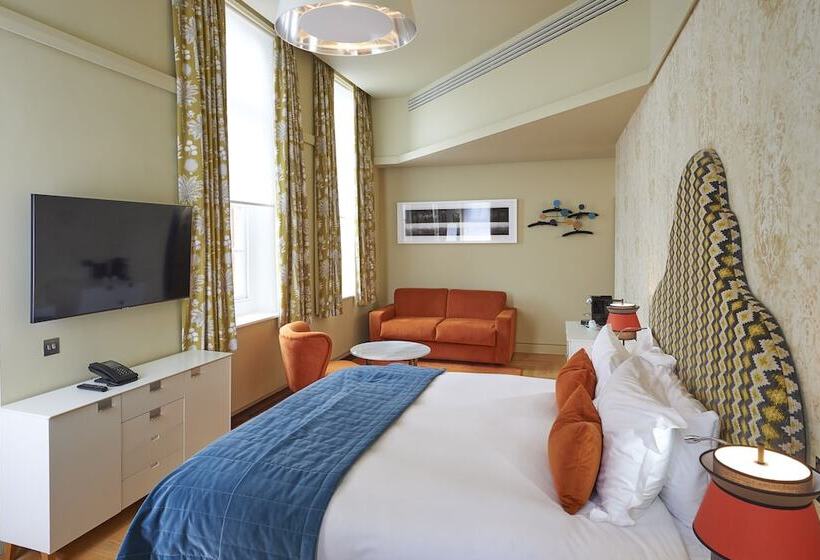 استودیوی استاندارد, Du Vin Exeter