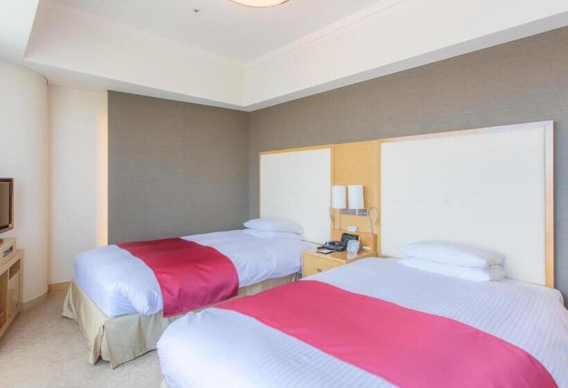 Люкс, Grand Arc Hanzomon