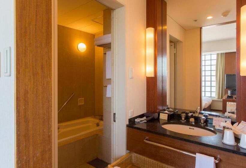 Номер Deluxe, Grand Arc Hanzomon