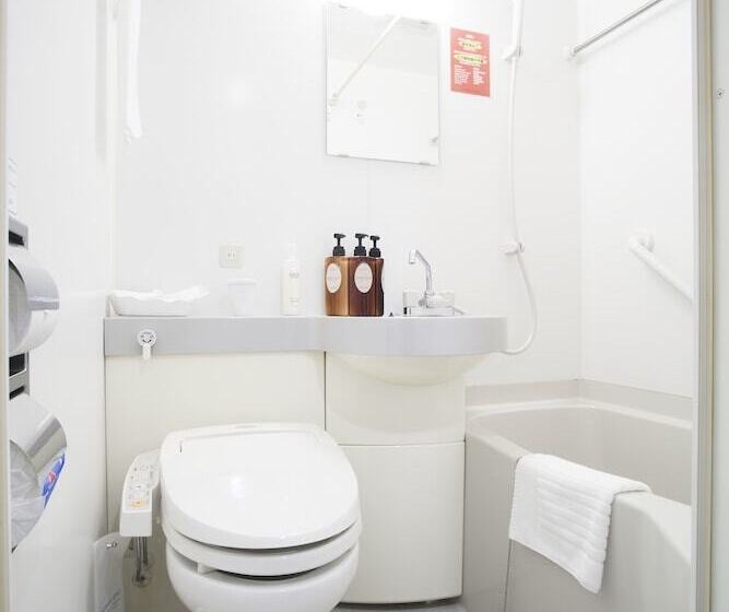 غرفة قياسية, Grand City