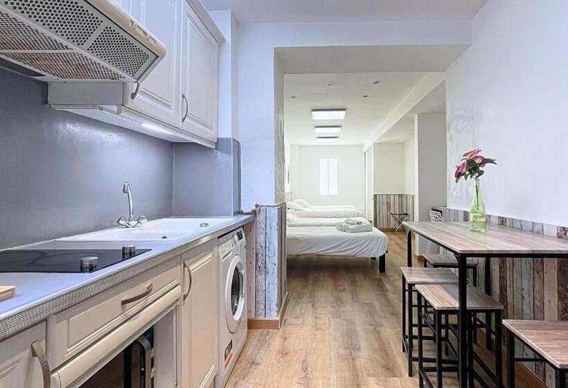 דירת חדר, Le Florian