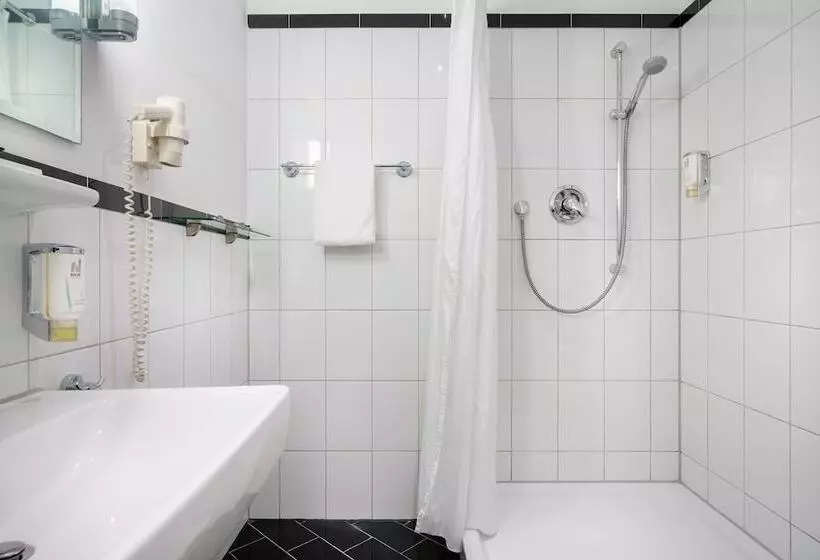 Standard-huone, Novum Kronprinz Hamburg Hauptbahnhof