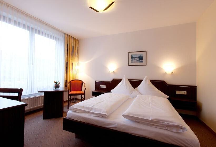 اتاق عادی, Strijewski