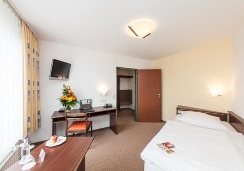 اتاق عادی, Strijewski