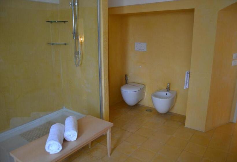 סוויטה, Relais Masseria Villa Cenci