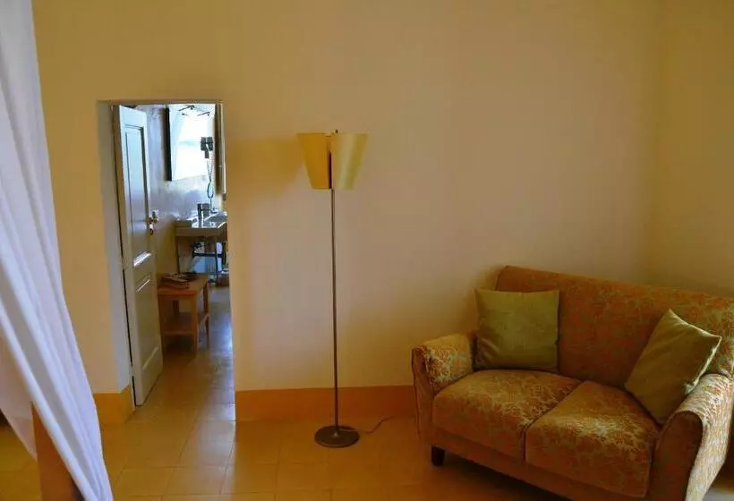 スイート, Relais Masseria Villa Cenci