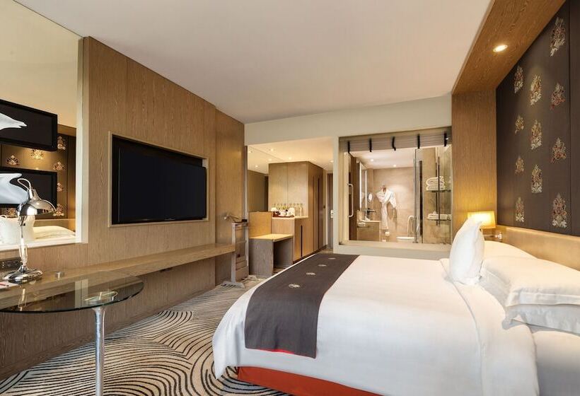 Номер Клуб, Sheraton New Delhi