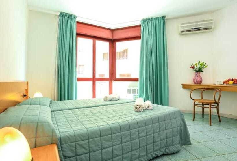 Номер Стандарт Вид на Море с Балконом, Soleado