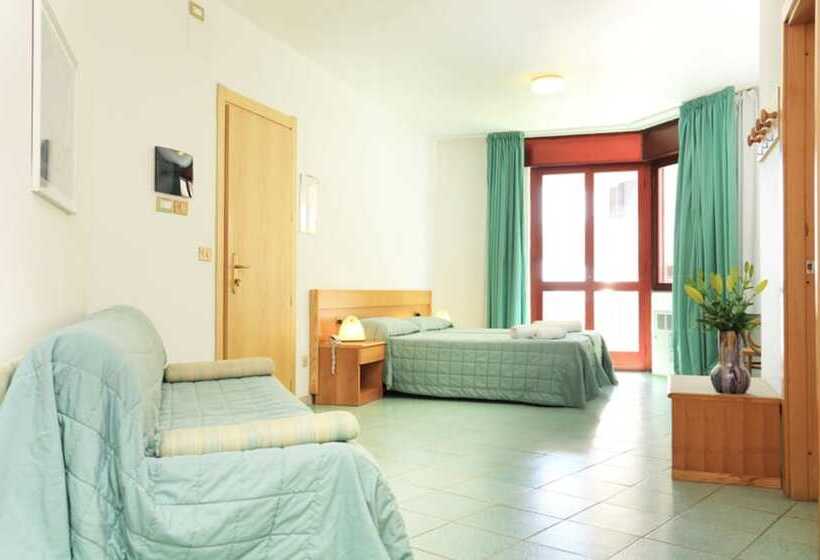 Четырехместный Номер Стандарт Вид на Море, Soleado