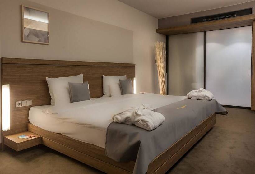 컴포트 룸, Stadtpalais