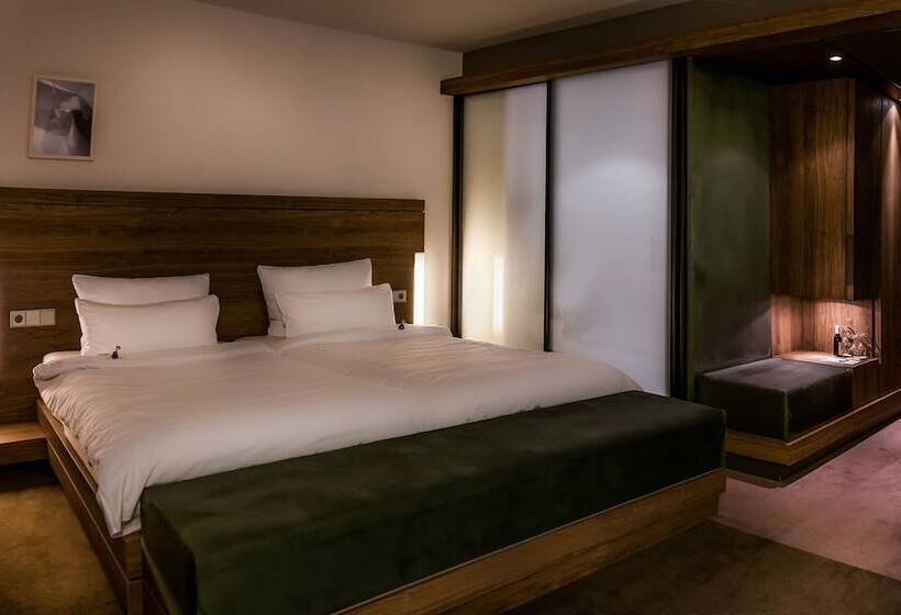 디럭스 룸, Stadtpalais