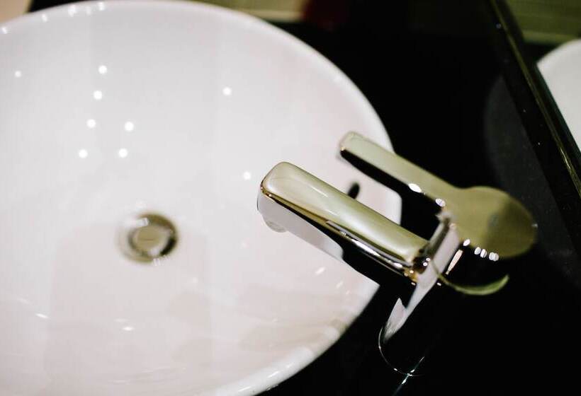 חדר סטנדרט, The Ashbourne