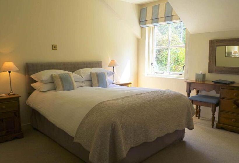 Номер Стандарт, The Pierhouse