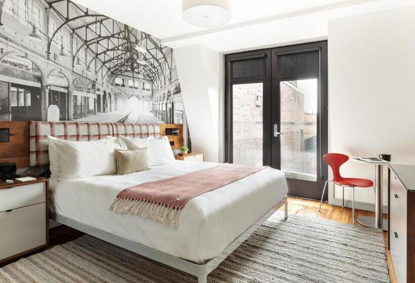 Апартаменты 1 Спальня, The Revolution