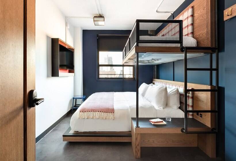 Номер Стандарт, The Revolution