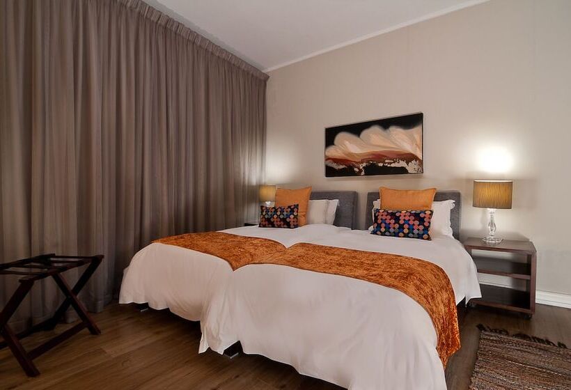 شقة دور أخير غرفة نوم واحدة, The Rockwell Luxury Suites