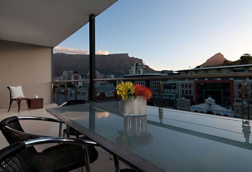 شقة دور أخير غرفتين نوم, The Rockwell Luxury Suites