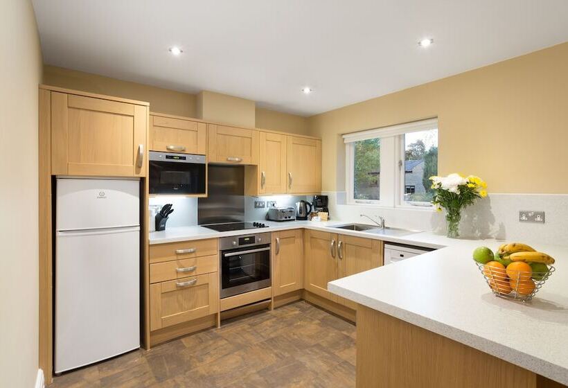 스탠다드 스튜디오, Thurnham Hall Resort