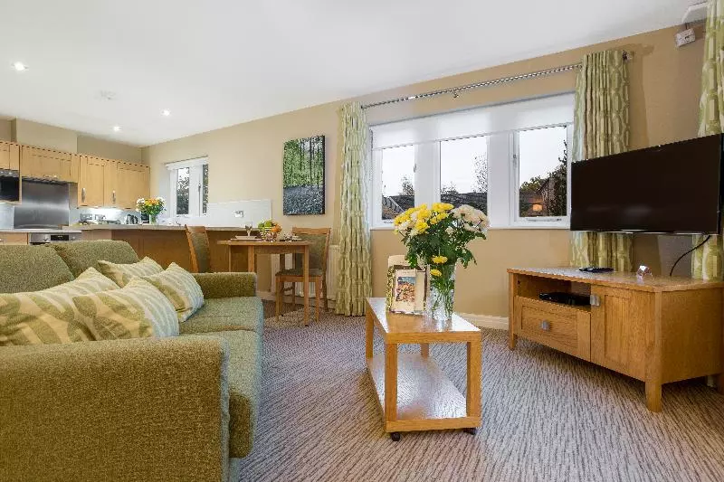 スタンダードスタジオ, Thurnham Hall Resort