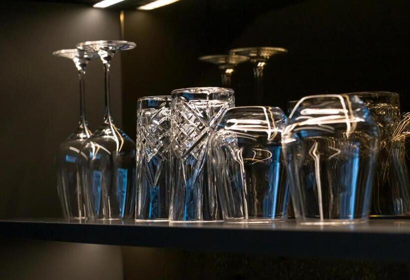 Пентхаус Люкс, Velvet