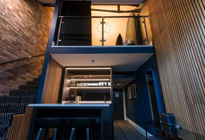 Пентхаус Люкс, Velvet