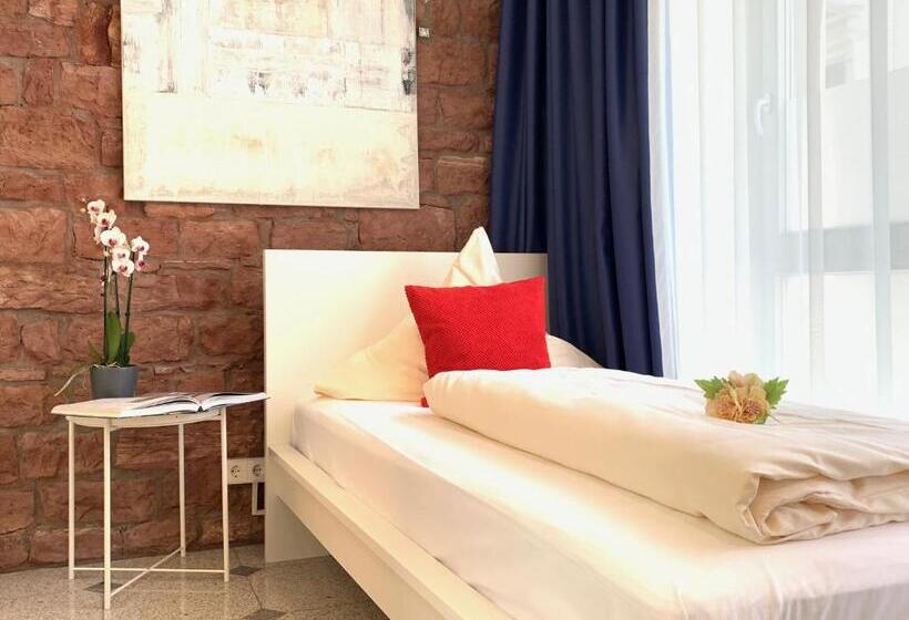 스탠다드 트리플 룸, B54 Heidelberg City Center