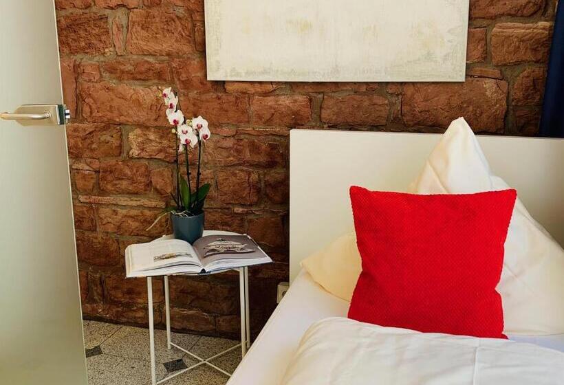 스탠다드 트리플 룸, B54 Heidelberg City Center