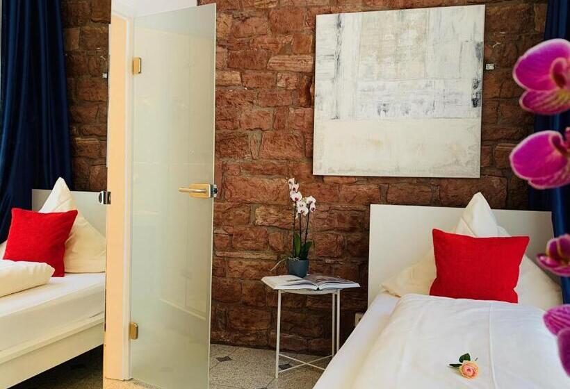 스탠다드 트리플 룸, B54 Heidelberg City Center