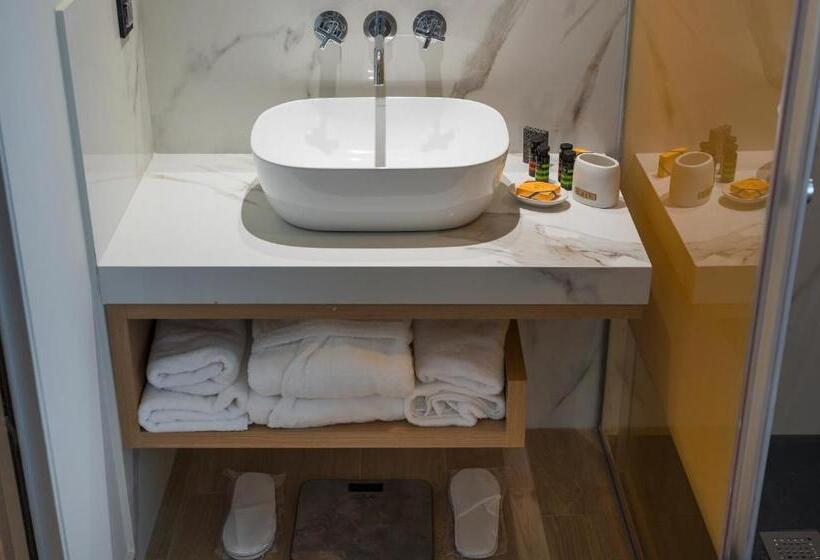 חדר דלוקס עם מרפסת, Hyperion City Hotel & Spa