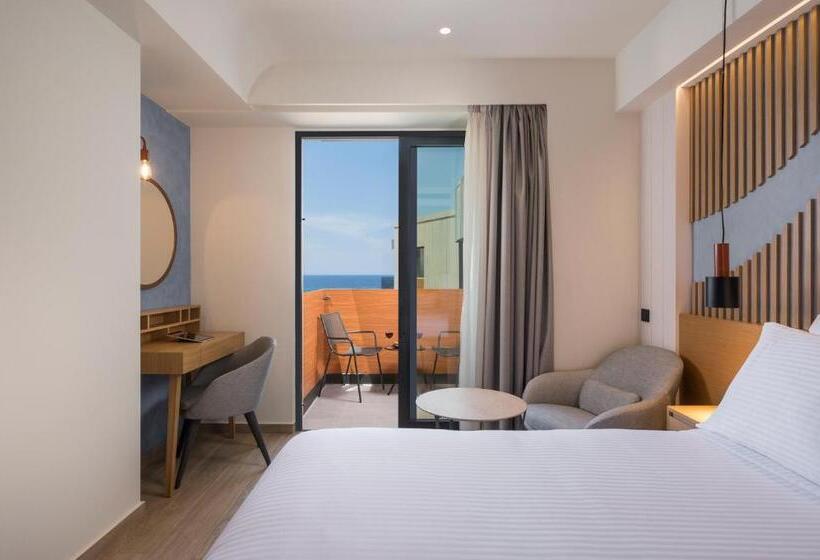 Номер Стандарт Вид на Бассейн, Hyperion City Hotel & Spa