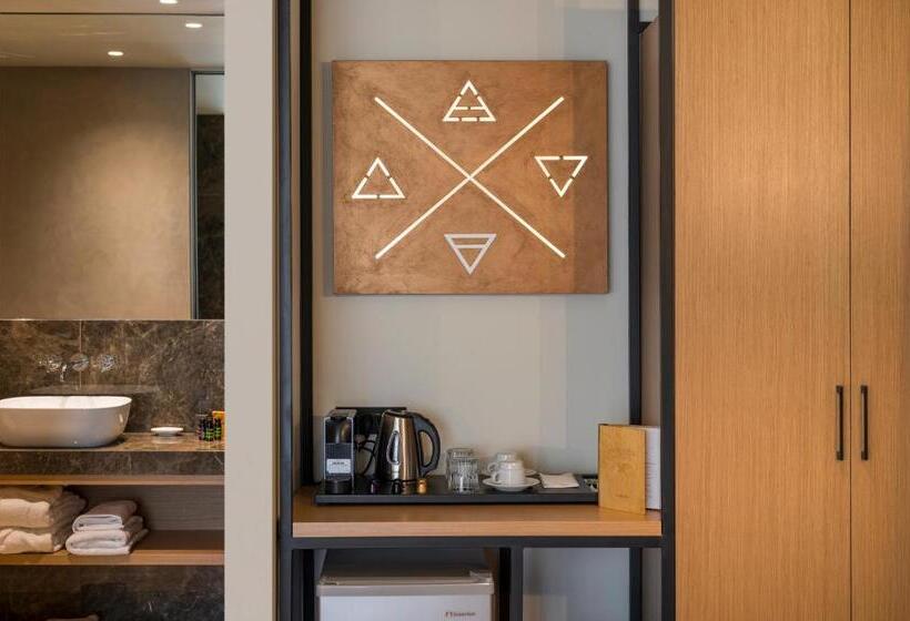 סוויטה נוף להרים, Hyperion City Hotel & Spa