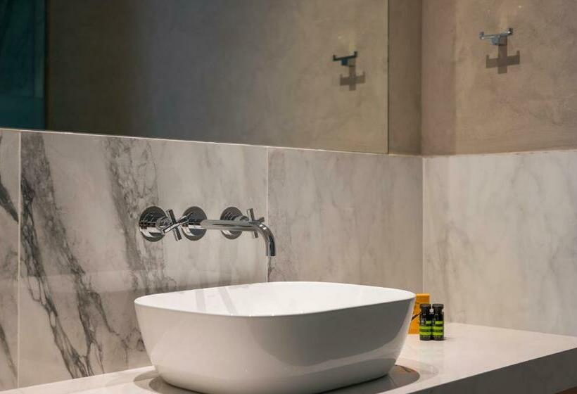 סוויטת סופריור נוף לים, Hyperion City Hotel & Spa