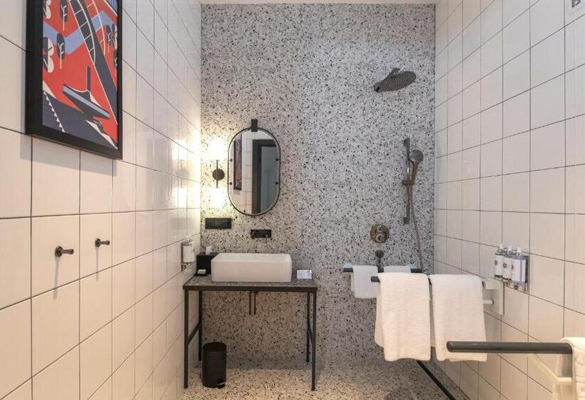 Cameră Standard Adaptată pentru Discapacitaţi, Indigo Belgrade, An Ihg