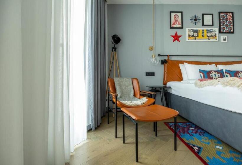 Cameră Standard Pat Queen Size, Indigo Belgrade, An Ihg