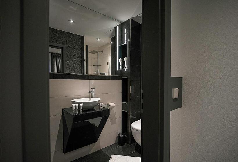 חדר ביזנס, Royal