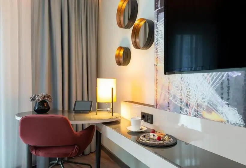 デラックストリプルルーム, Leonardo Hotel Augsburg
