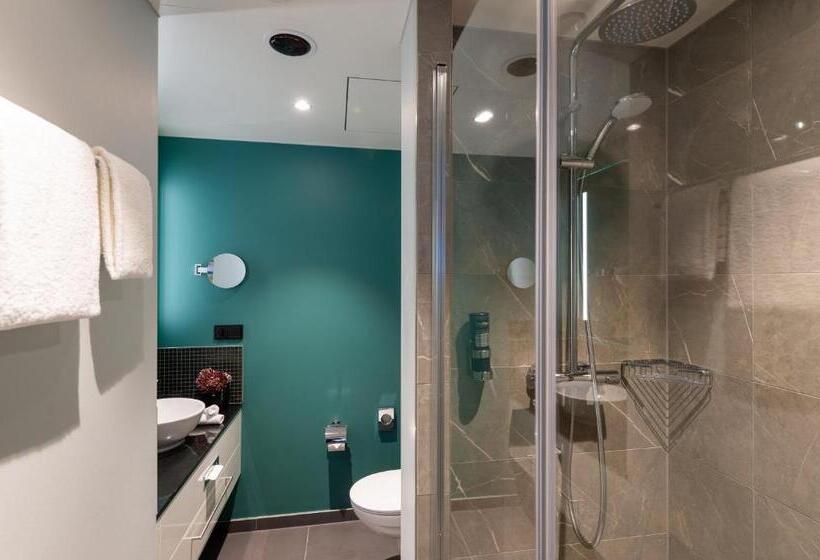 اتاق لوکس سه تخته, Leonardo Hotel Augsburg