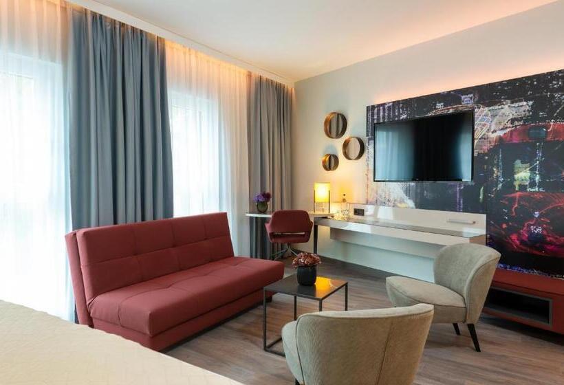 اتاق لوکس سه تخته, Leonardo Hotel Augsburg