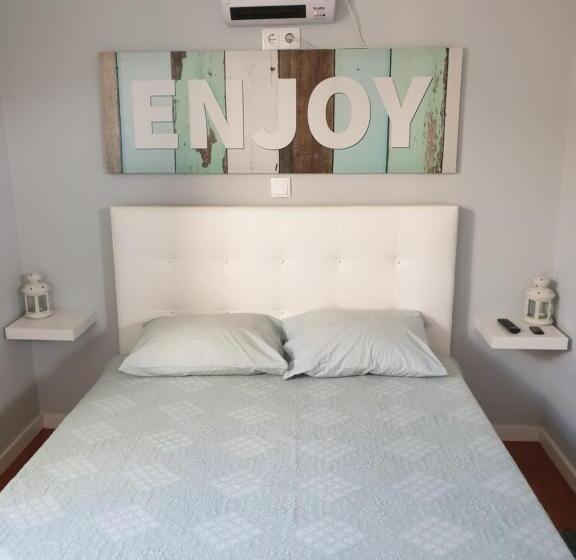 اتاق استاندارد با سرویس بهداشتی مشترک, Why Not  Guest House Espinho