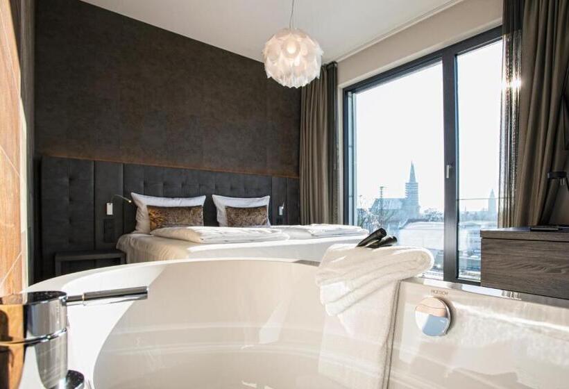 高级套房, Deck 8 Designhotel.soest