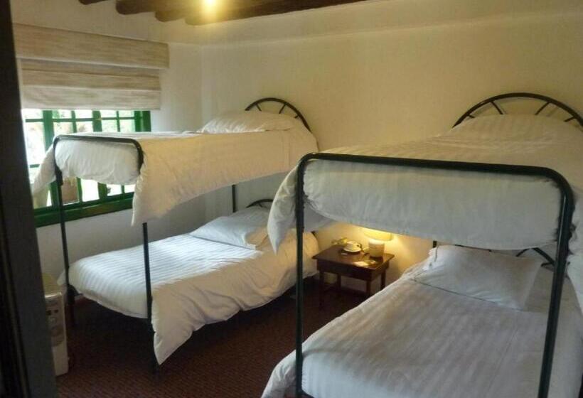 4 Bett Standardzimmer, Posada Ingapirca