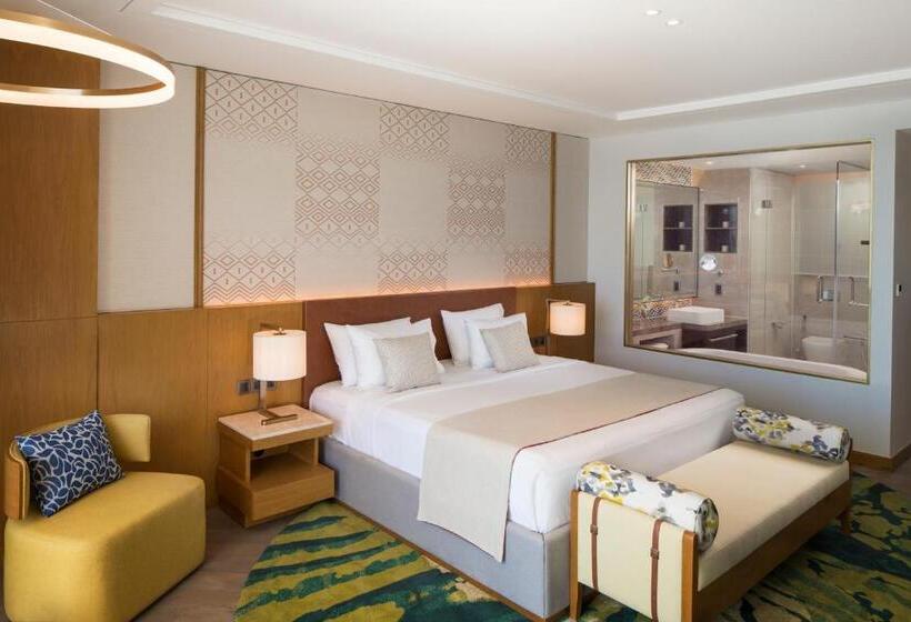 اتاق لوکس با تخت بزرگ, Movenpick Resort Cam Ranh