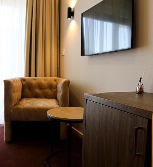 اتاق استاندارد با بالکن, Mk Premier