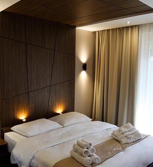 اتاق استاندارد با بالکن, Mk Premier