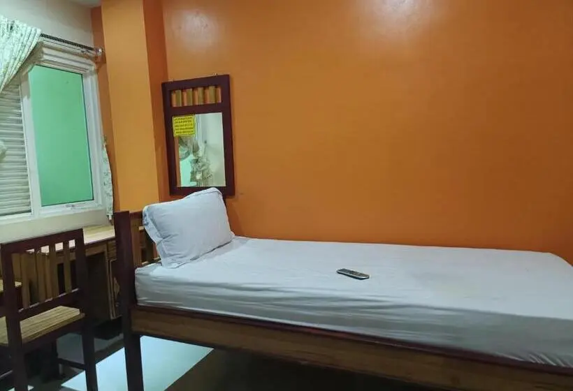 スタンダードシングルルーム, Balqies Homestay Syariah Makassar Mitra Reddoorz