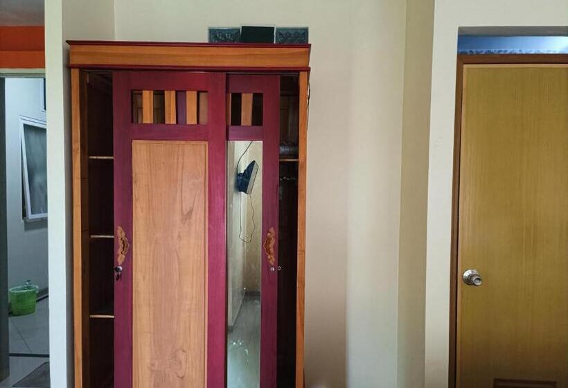 스탠다드 룸, Balqies Homestay Syariah Makassar Mitra Reddoorz