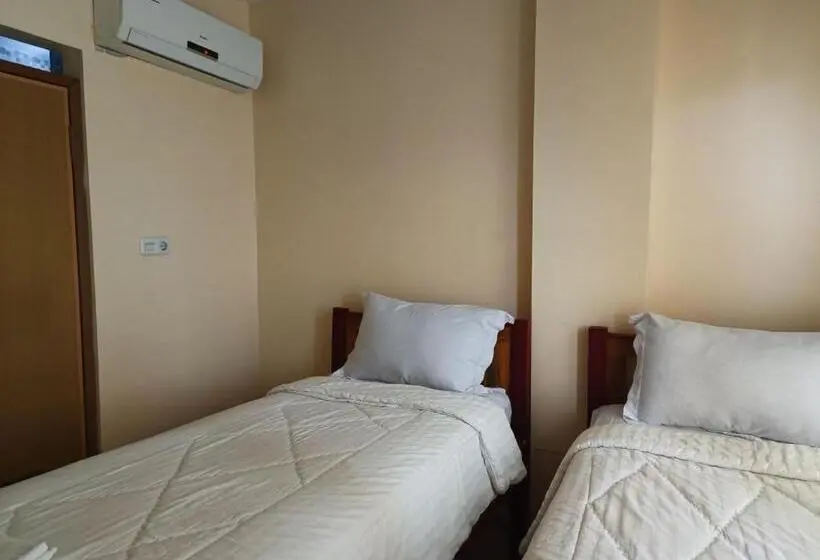 スタンダードルーム, Balqies Homestay Syariah Makassar Mitra Reddoorz