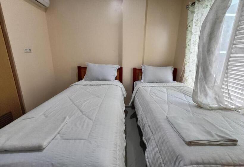 غرفة قياسية, Balqies Homestay Syariah Makassar Mitra Reddoorz