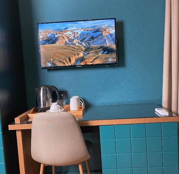 اتاق اکونومی, Green Rooms