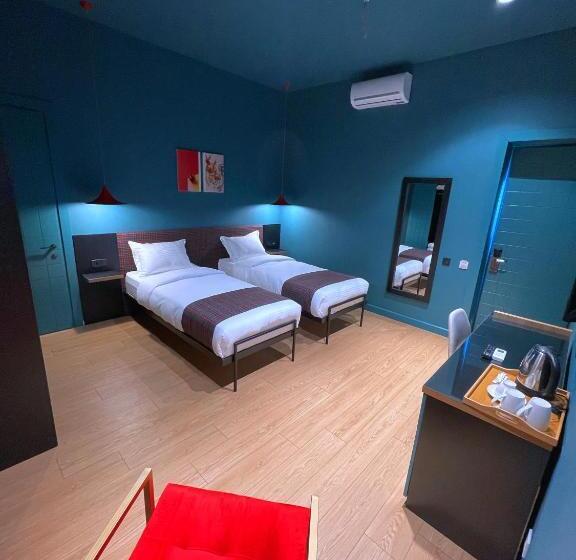 اتاق اکونومی, Green Rooms